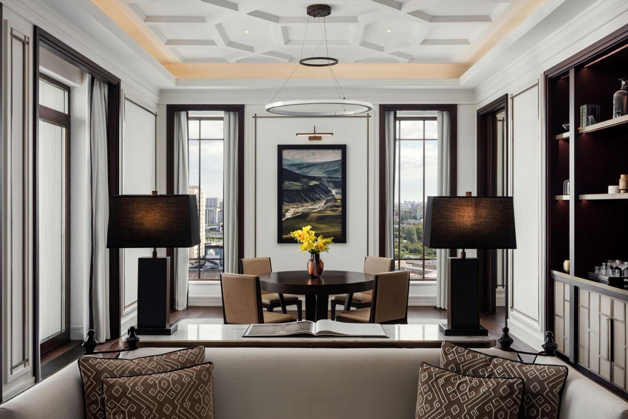 Hotel The St. Regis Astana Exteriér fotografie A living room at The Ritz-Carlton, Boston